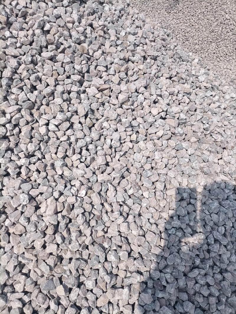 華胤租賃助力內(nèi)蒙高速建設 移動破碎站高效推進碎石加工篩分項目運營